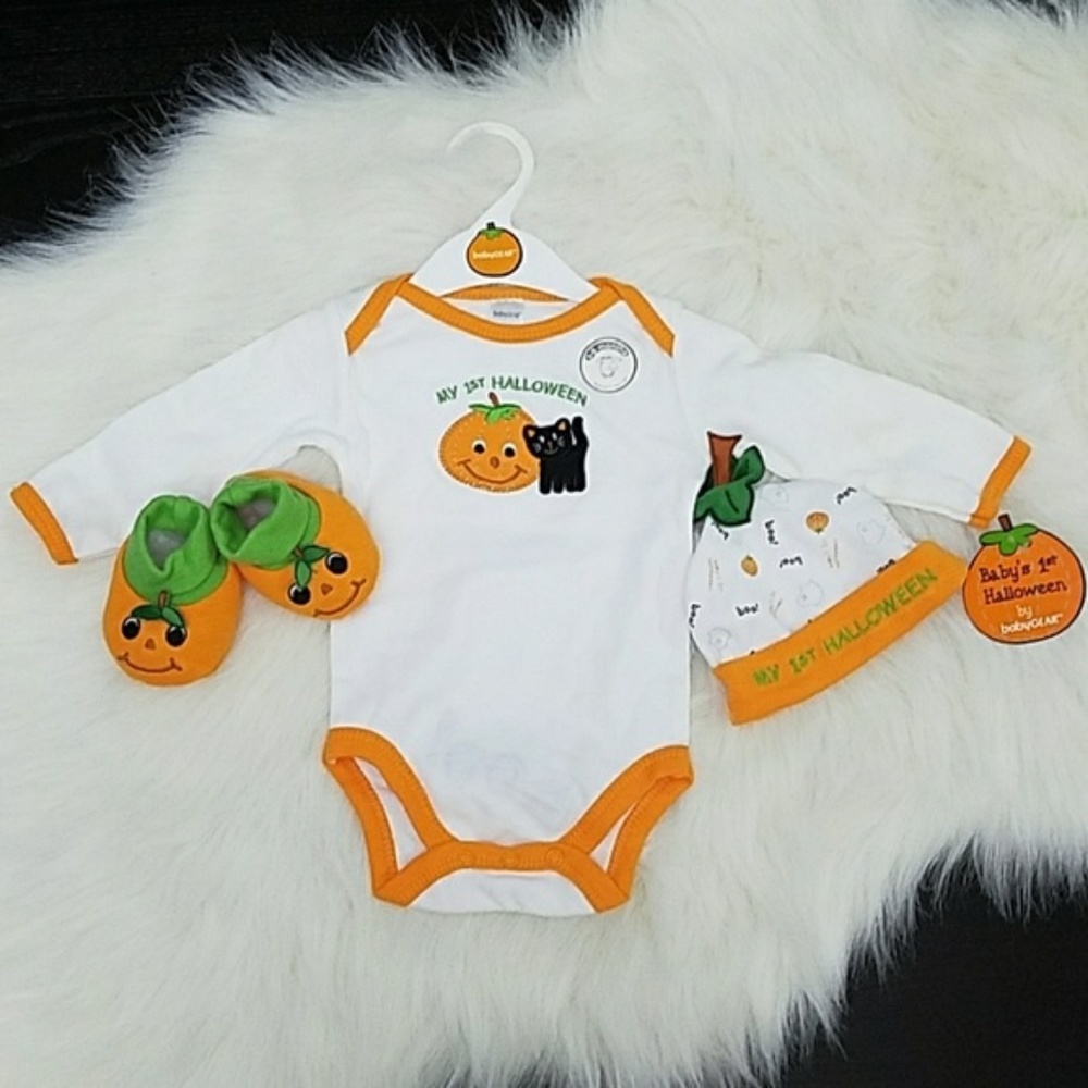 NWT 3pc Baby's 1st Halloween Bodysuit, Hat, Bootie - Picture 1 of 7
